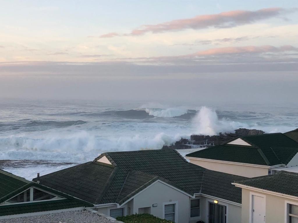 Whale Rock Estate Hermanus Sea View Apartment ภายนอก รูปภาพ